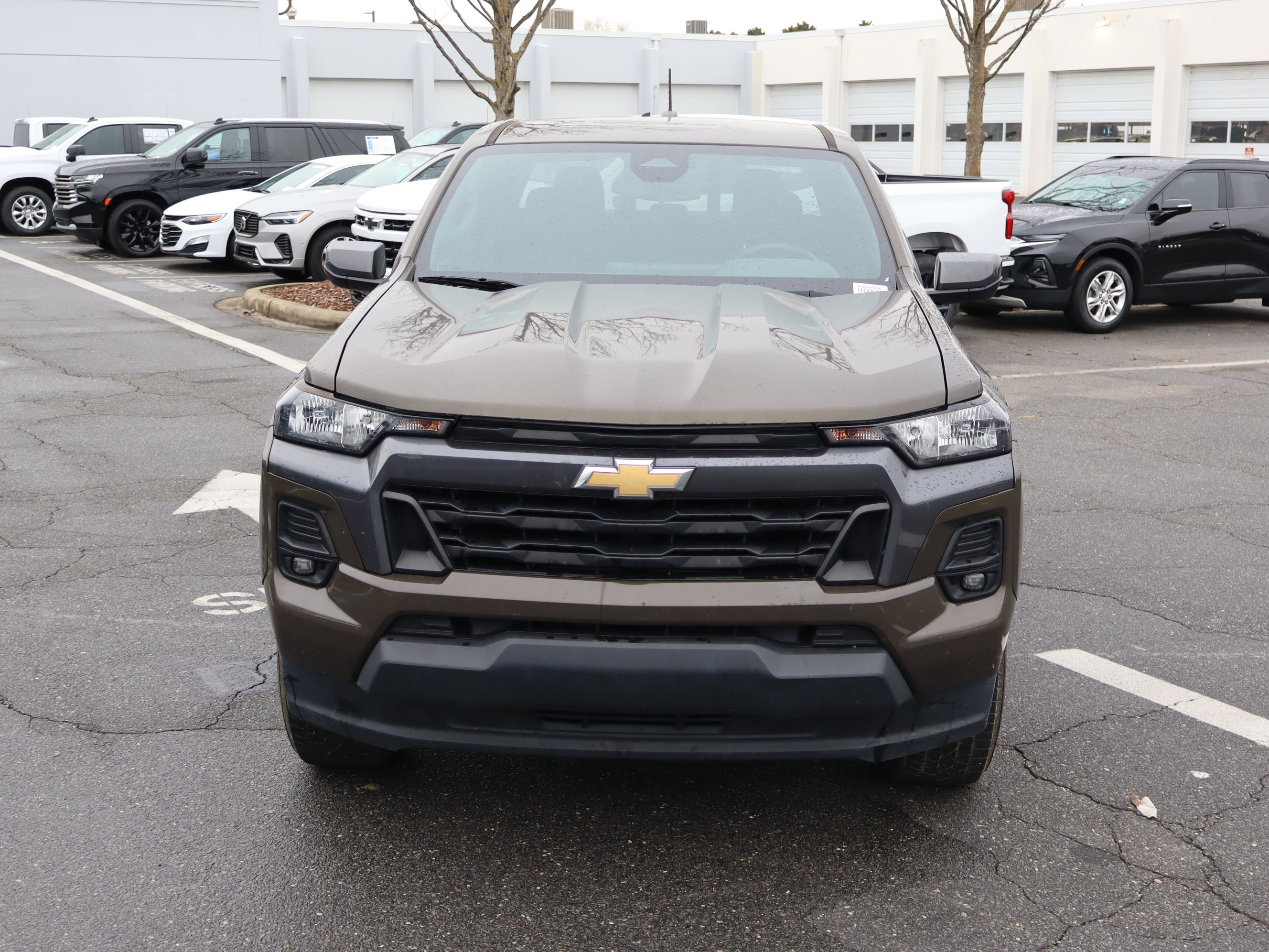 Used 2023 Chevrolet Colorado LT w/ LT Convenience Package image 3