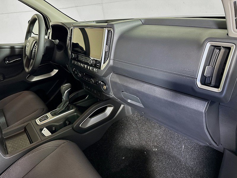 New 2026 Nissan Frontier SV w/ All-Weather Content Package AWD/4WD image 27