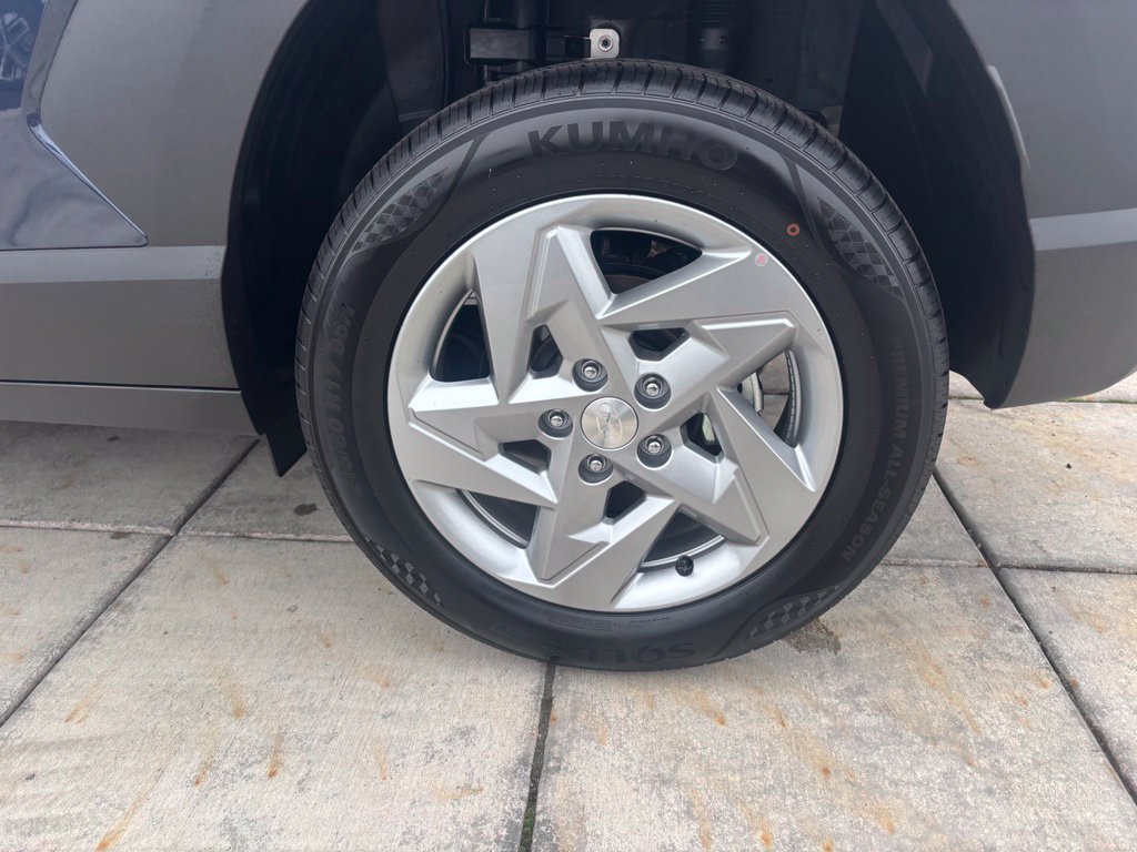 Certified 2026 Hyundai Kona SE AWD/4WD image 9
