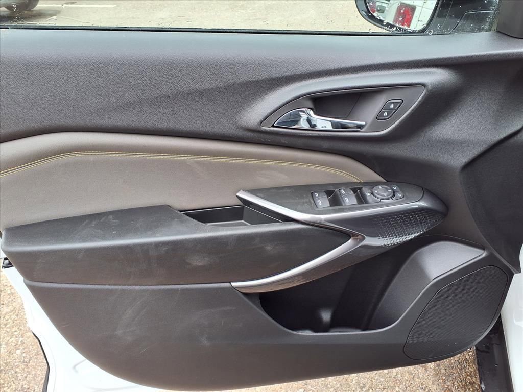 New 2026 Chevrolet Trax ACTIV w/ Sunroof Package image 12