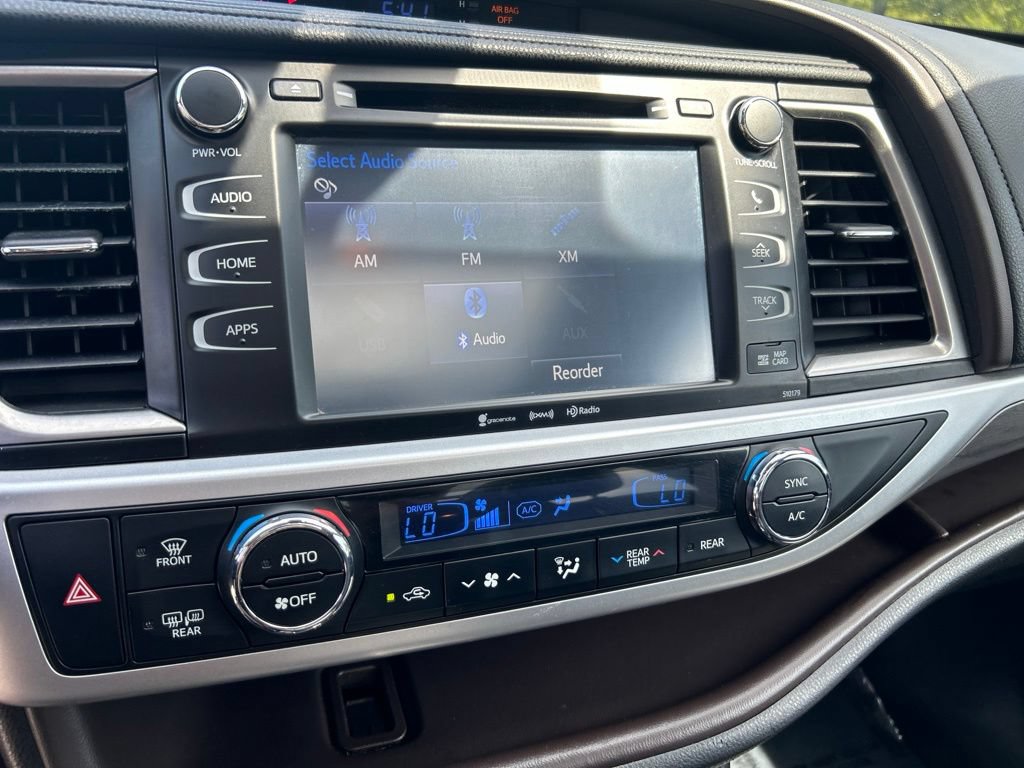 Used 2018 Toyota Highlander Limited Platinum w/ Protection Package #3 AWD/4WD image 18