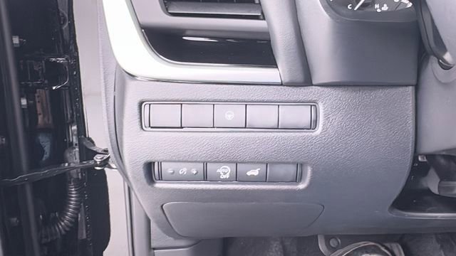 New 2026 Nissan Rogue SV AWD/4WD image 33