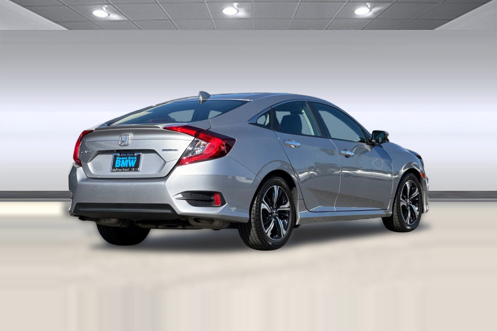Used 2017 Honda Civic Touring image 8