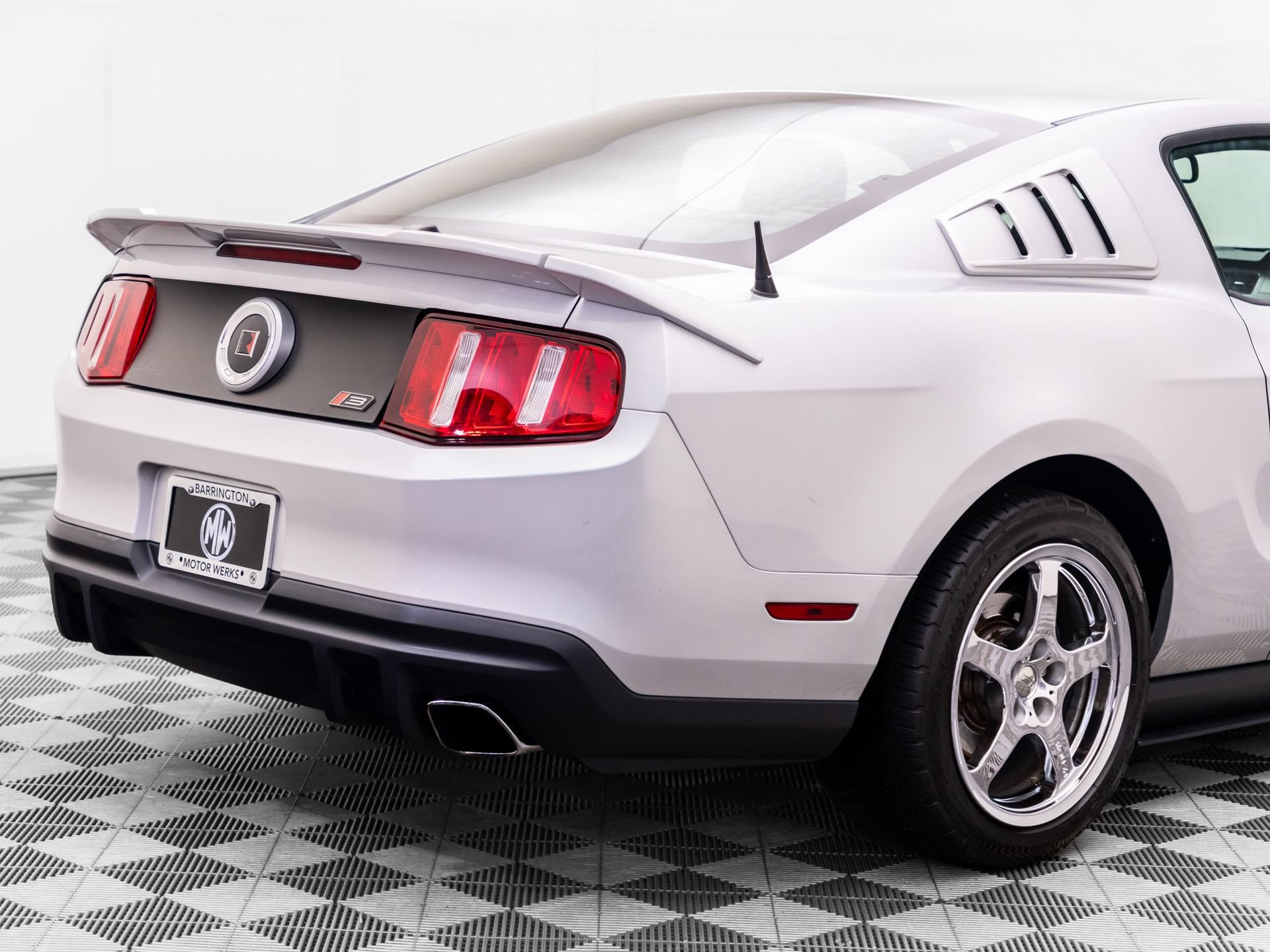 Used 2012 Ford Mustang GT Premium w/ Brembo Brake Pkg RWD image 38
