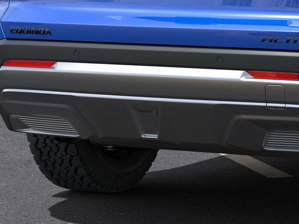 New 2025 Chevrolet Equinox ACTIV w/ Safety and Technology Package image 14