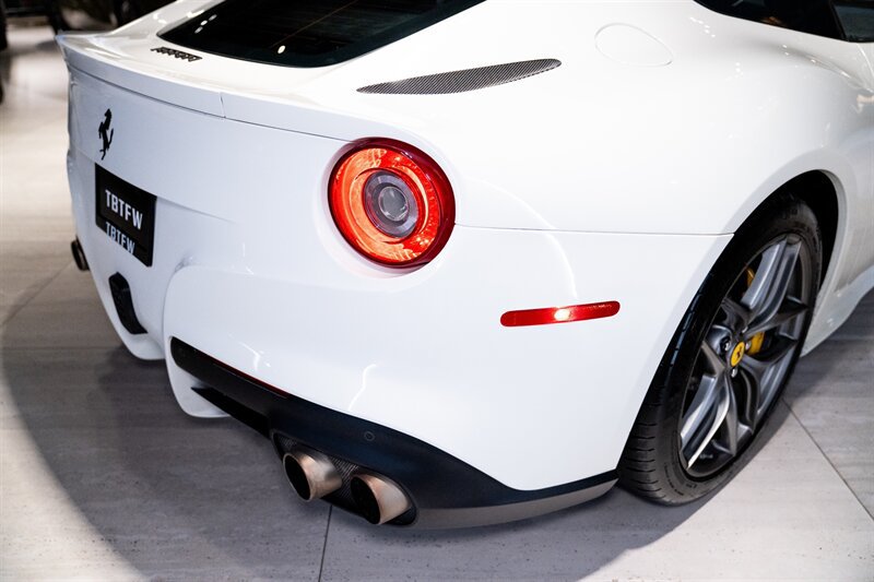 Used 2014 Ferrari F12 Berlinetta RWD image 14
