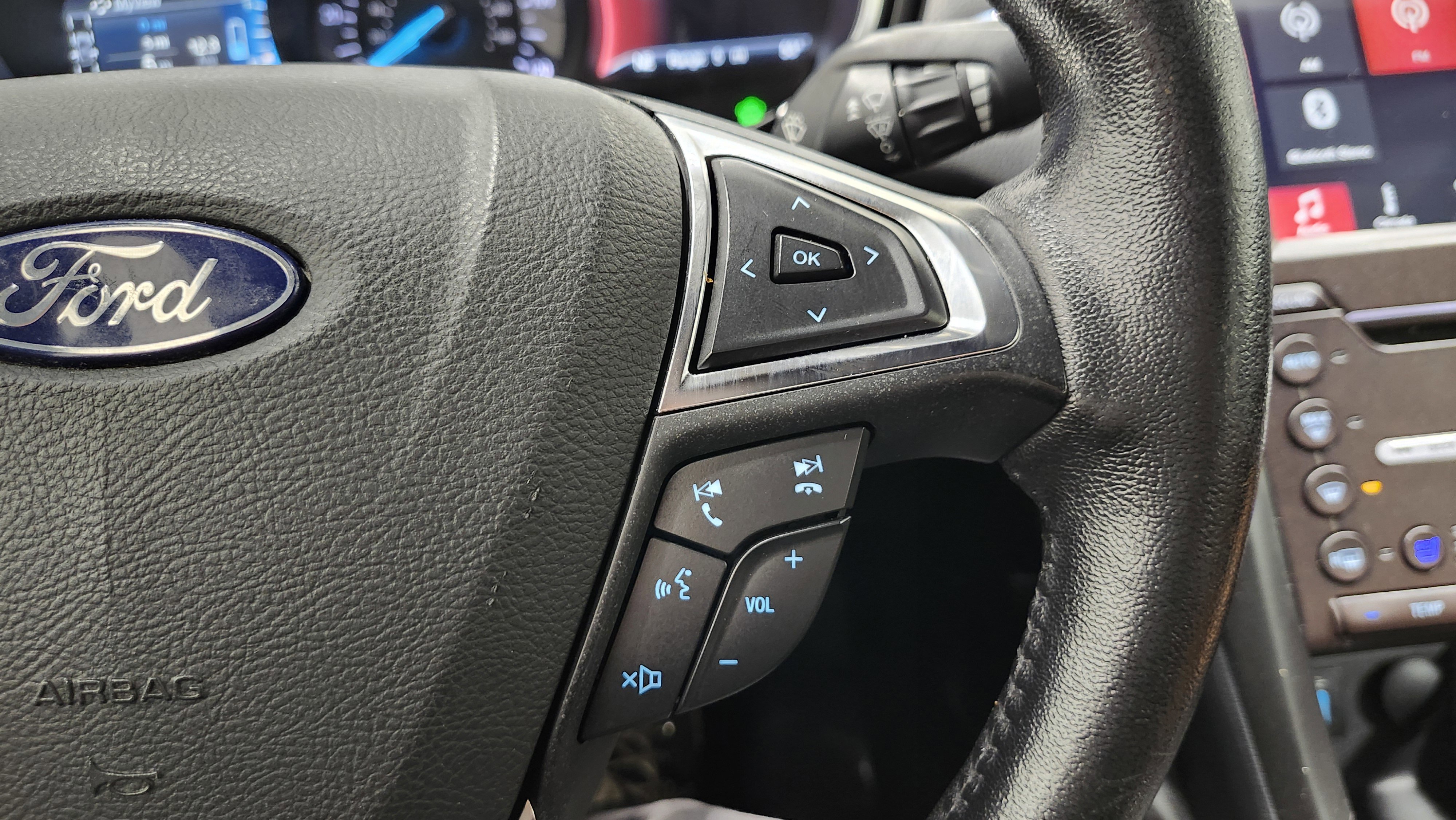 Used 2019 Ford Fusion Energi Titanium image 36