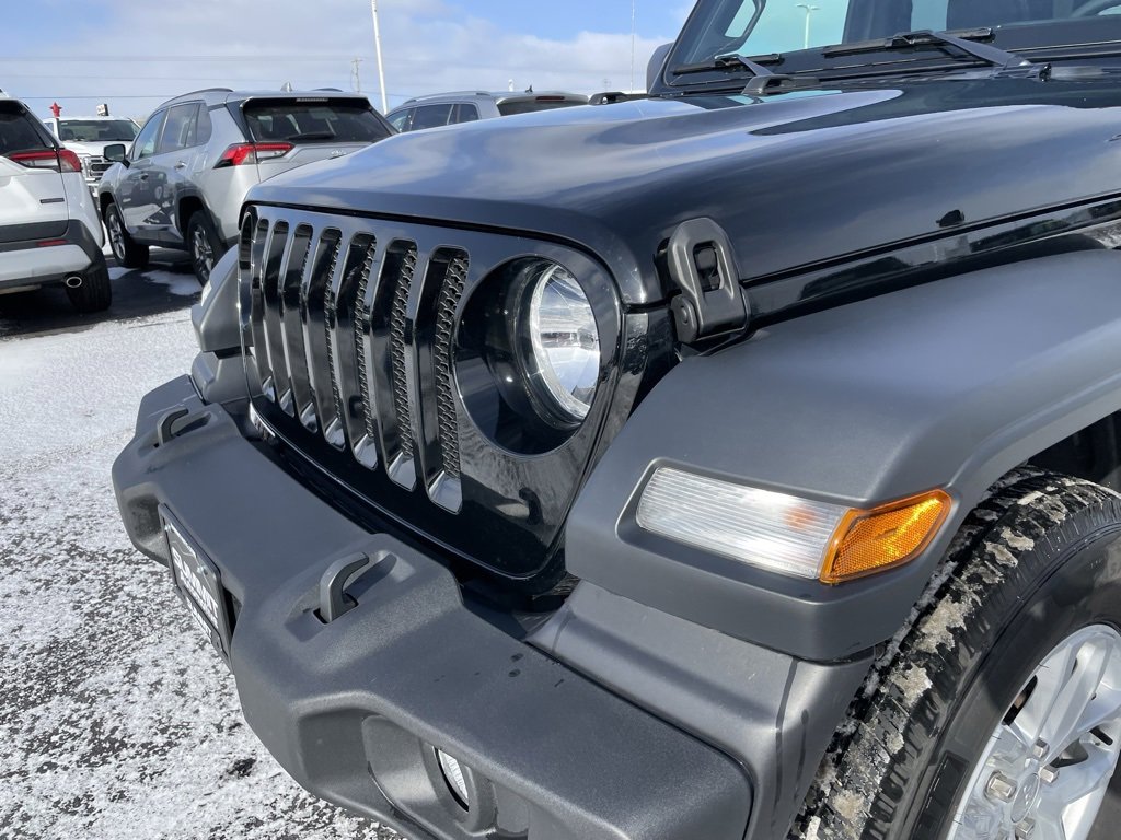 Used 2023 Jeep Wrangler Sport S image 23