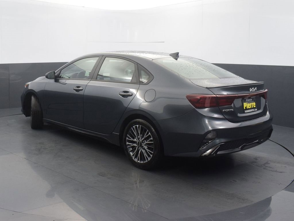 Used 2024 Kia Forte GT-Line image 2