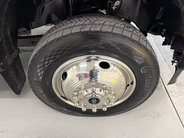 New 2026 Ford F450 XL w/ XL Chrome Package image 4