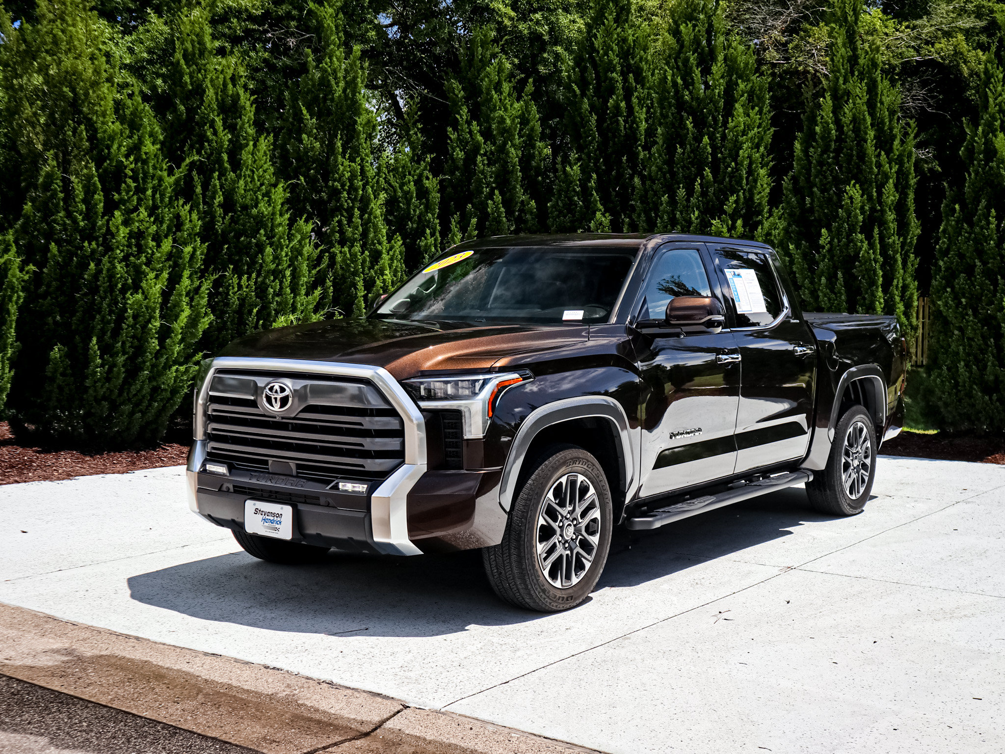 Used 2023 Toyota Tundra Limited AWD/4WD image 5
