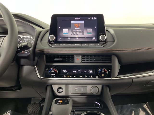 New 2026 Nissan Rogue SV image 24