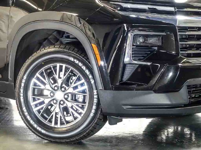 Certified 2026 Chevrolet Traverse LT AWD/4WD image 4