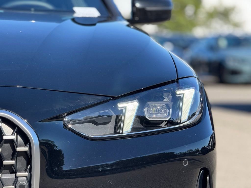 Used 2025 BMW 430i Coupe w/ Convenience Package image 13
