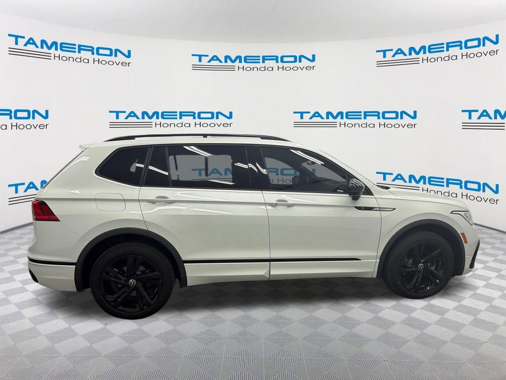 Used 2023 Volkswagen Tiguan SE R-Line image 6