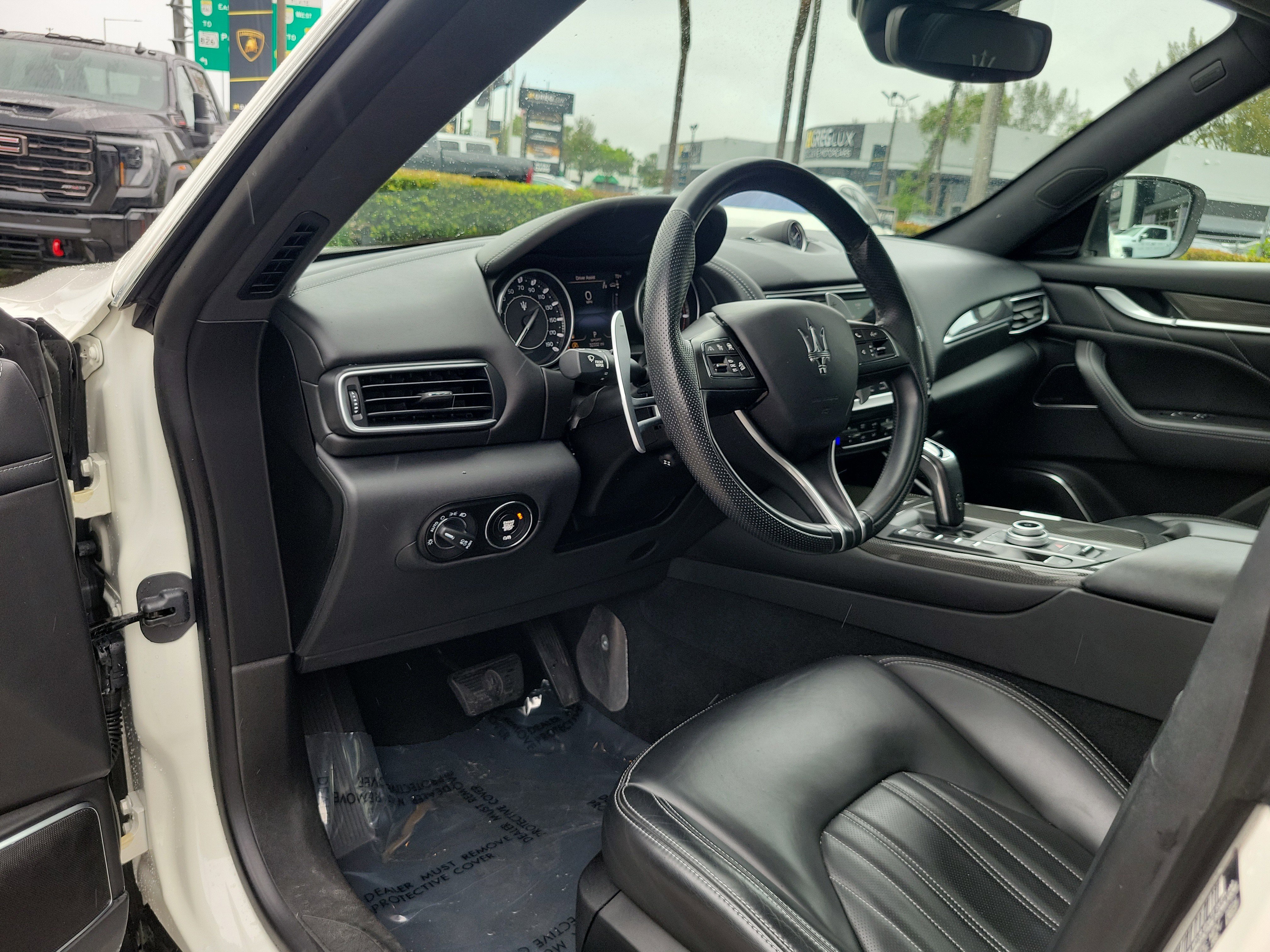 Used 2023 Maserati Levante GT image 18