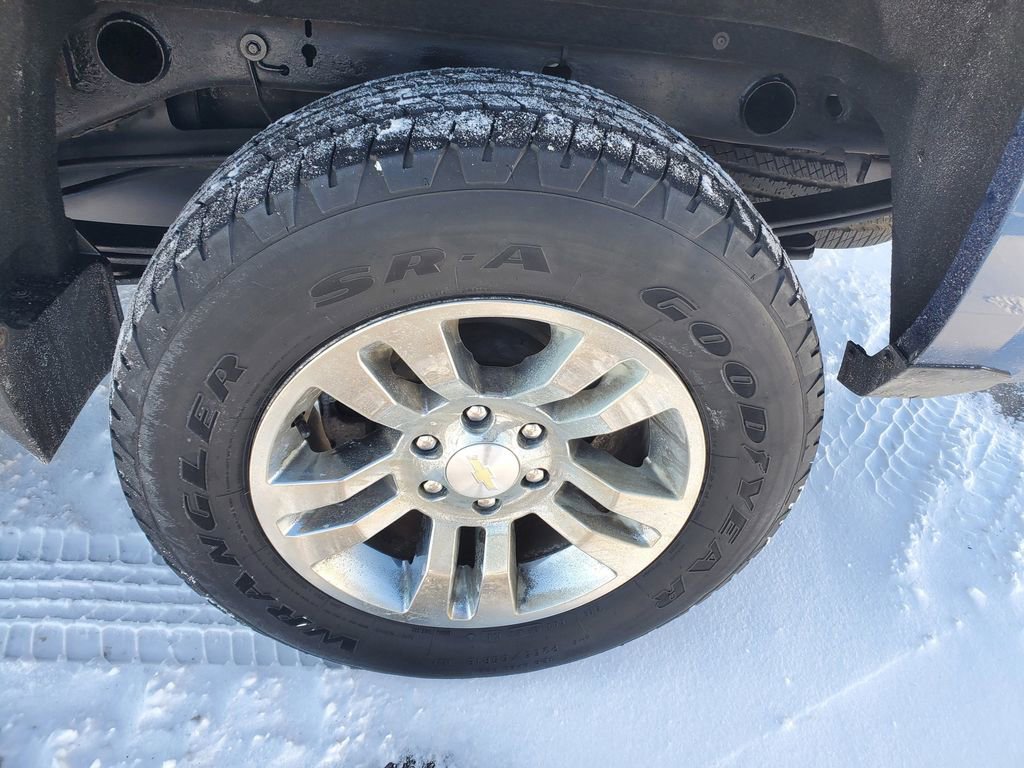 Used 2016 Chevrolet Silverado 1500 LTZ w/ LTZ Plus Package AWD/4WD image 39
