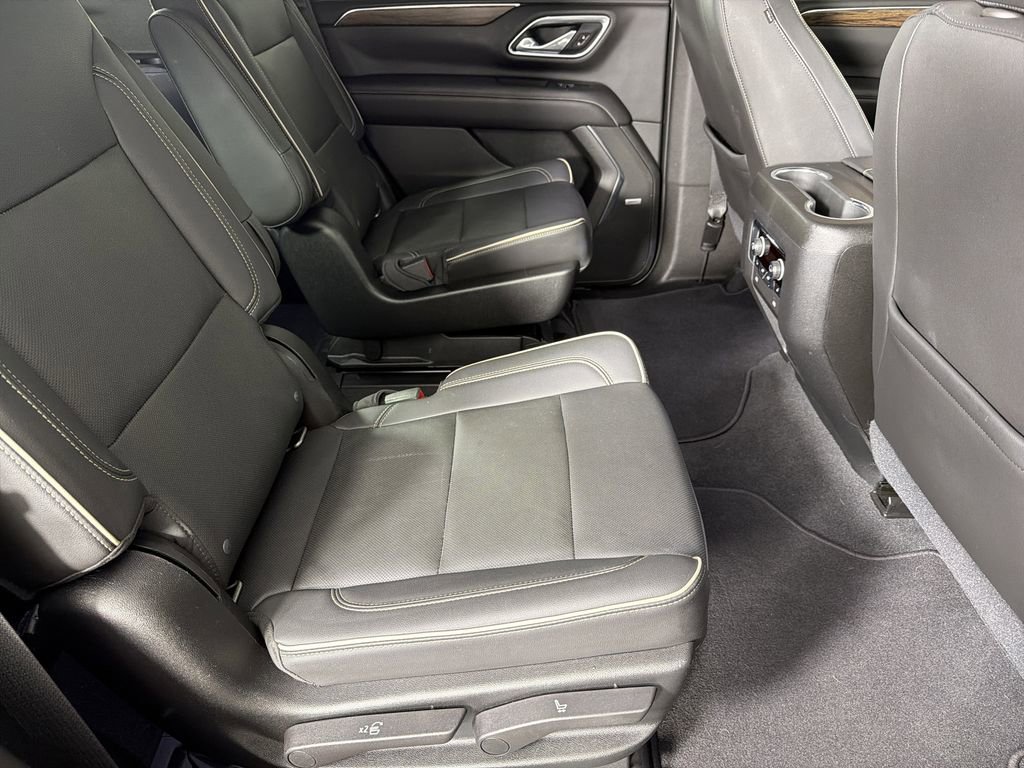 Used 2021 Chevrolet Tahoe Premier w/ Premium Package image 14