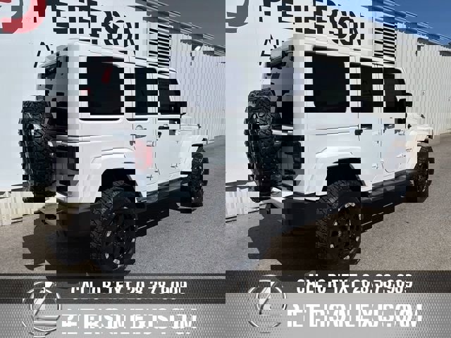 Used 2012 Jeep Wrangler Unlimited Sahara AWD/4WD image 4