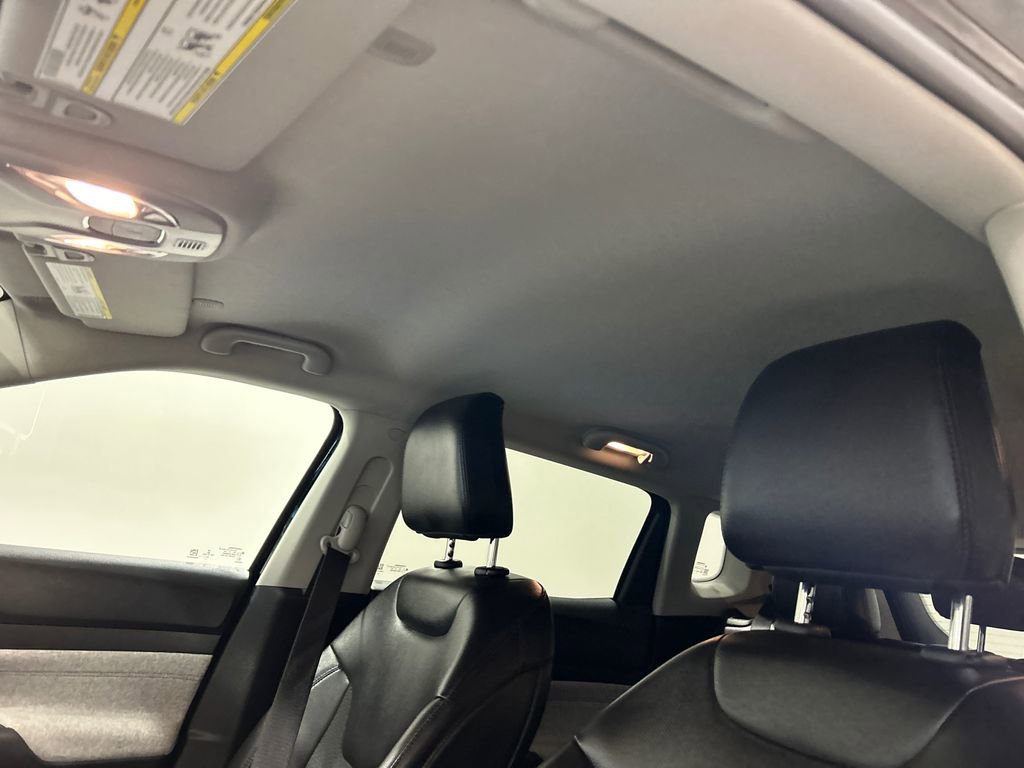 Used 2022 Jeep Compass Latitude image 27