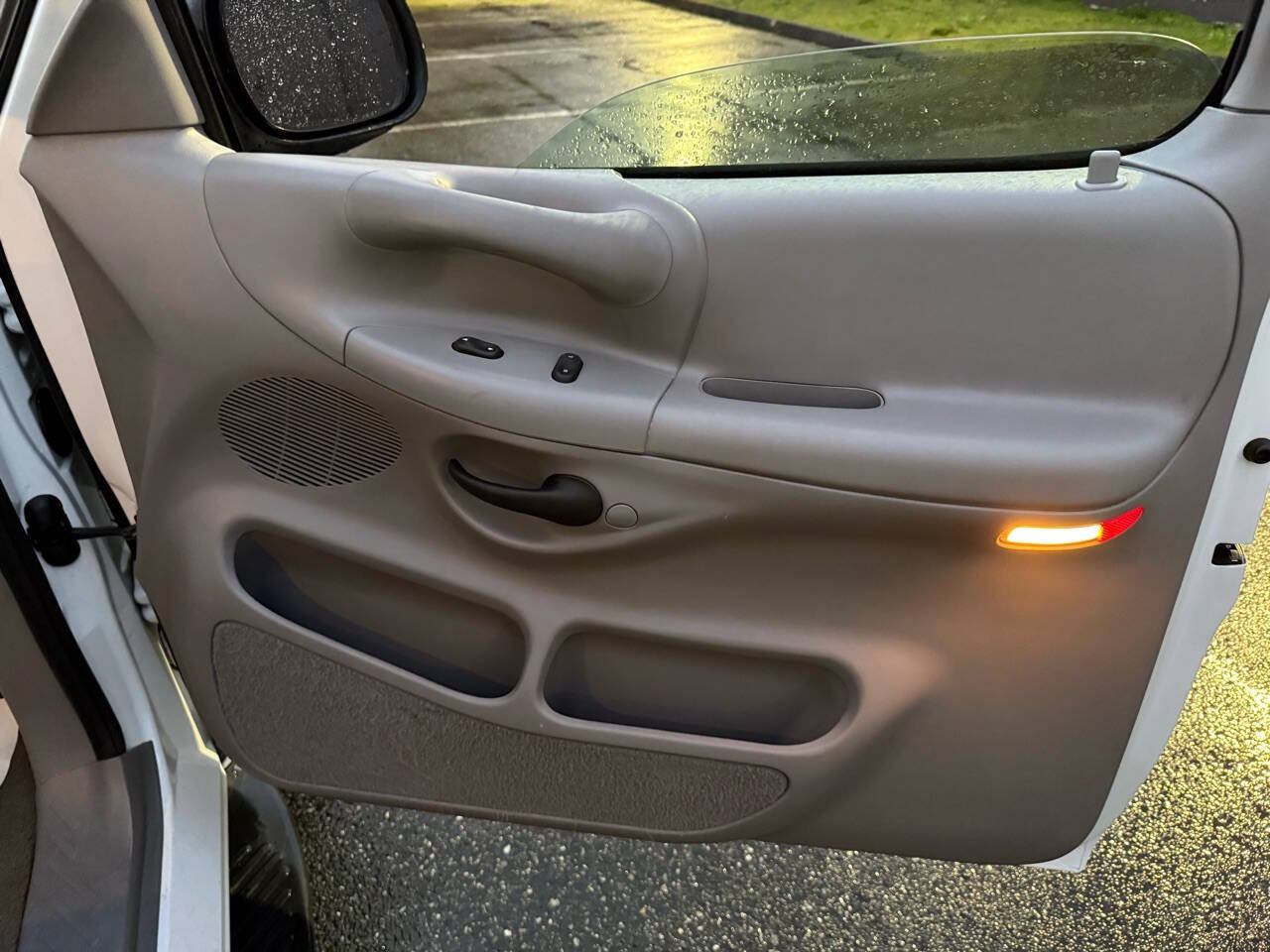 Used 1998 Ford F150 XL RWD image 25