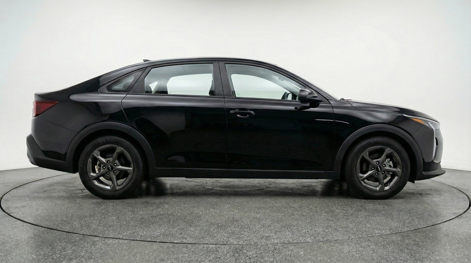 Used 2025 Kia K4 LXS image 11