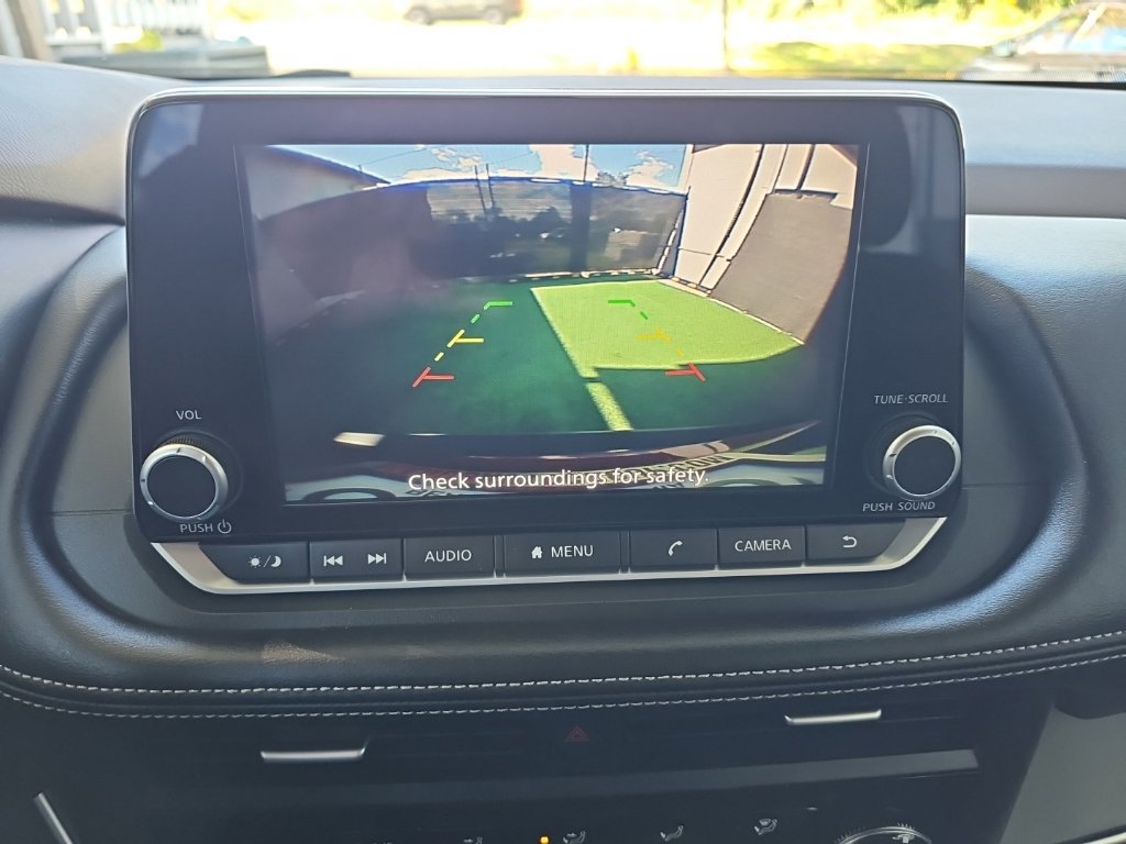 Used 2023 Nissan Rogue S AWD/4WD image 20