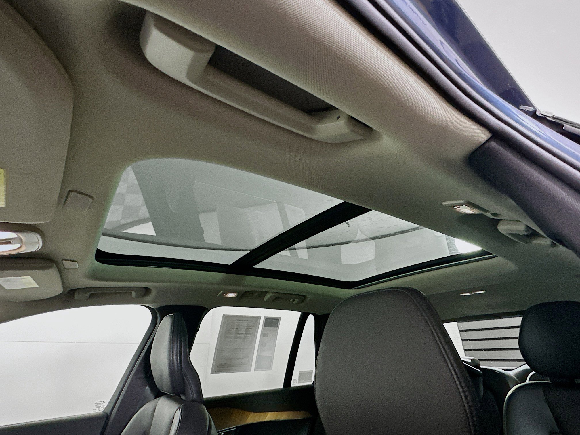 Used 2023 Volvo XC90 B6 Plus w/ Protection Package Premier image 25