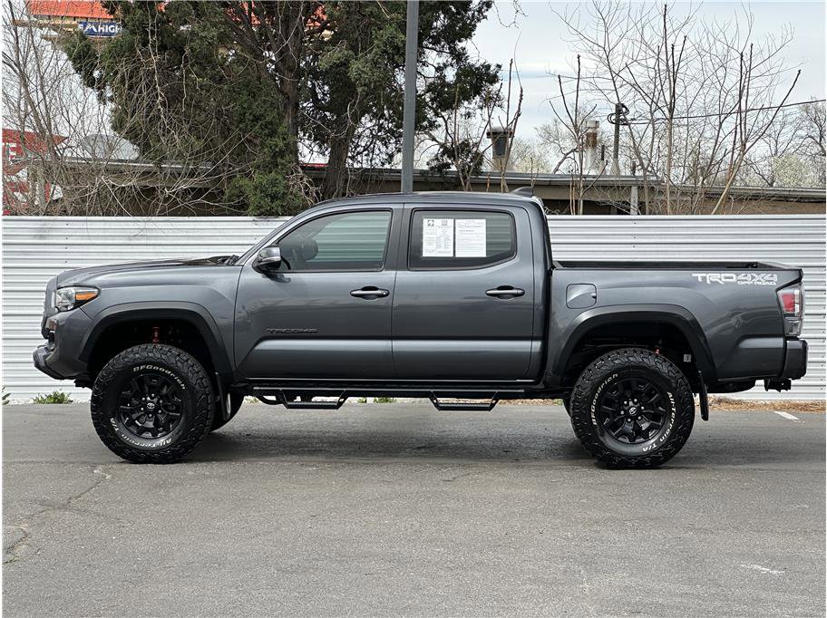 Used 2020 Toyota Tacoma TRD Off-Road w/ TRD Premium Off Road Package image 13