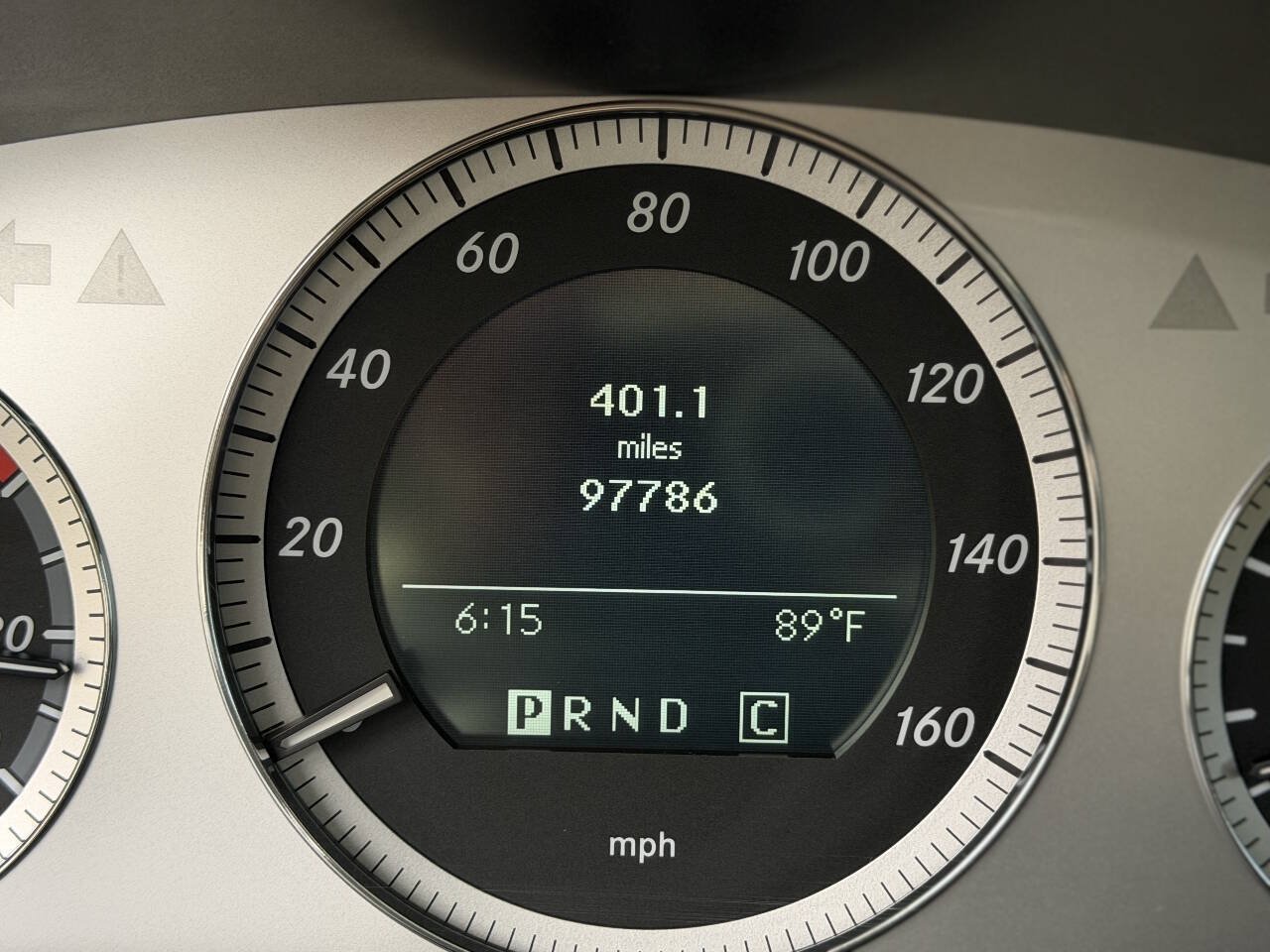 Used 2010 Mercedes-Benz GLK 350 4MATIC image 10