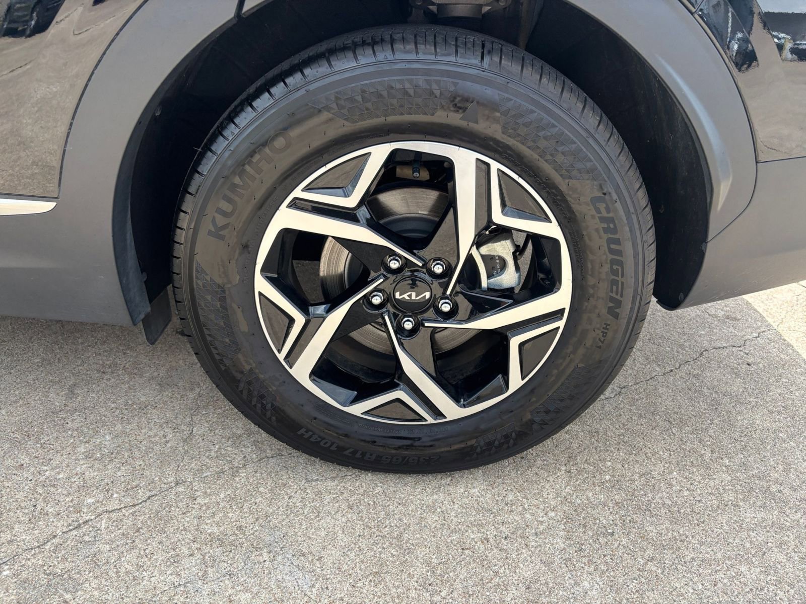 Used 2025 Kia Sportage LX image 29