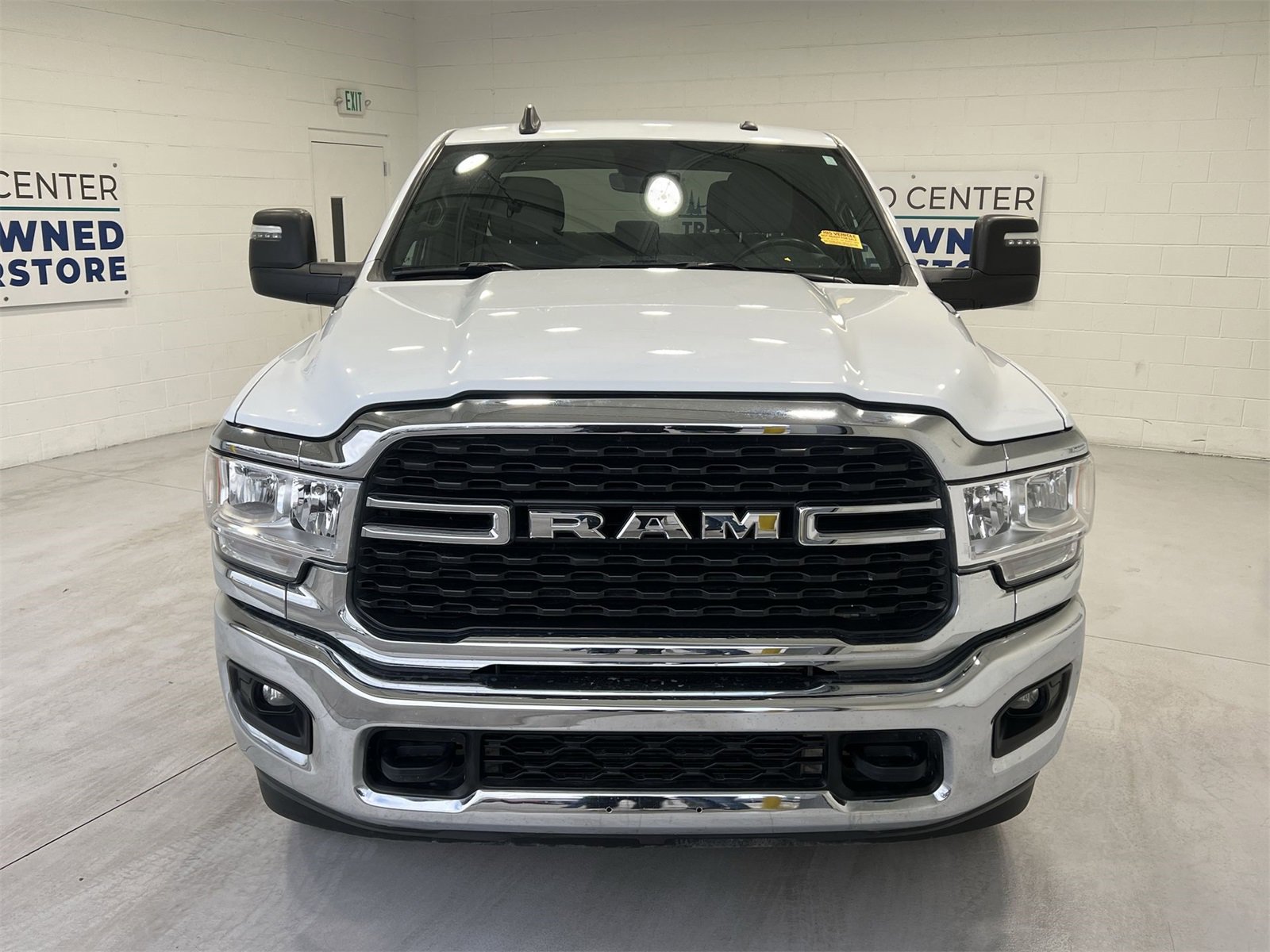 Used 2024 RAM 3500 Big Horn image 3