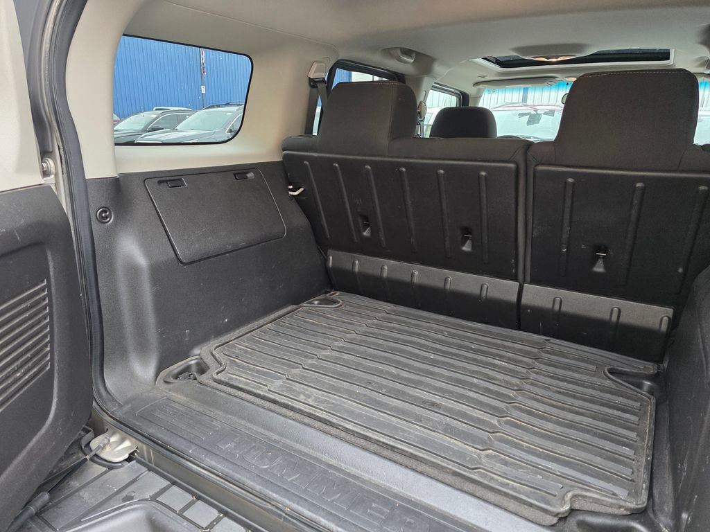 Used 2009 HUMMER H3 AWD/4WD image 15