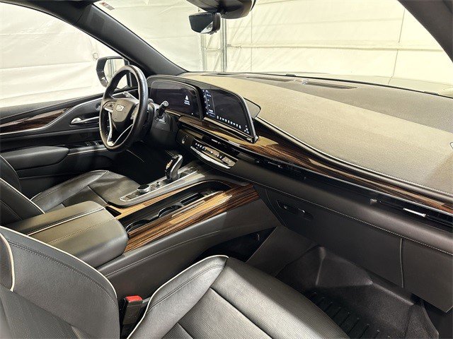 Certified 2022 Cadillac Escalade ESV Premium Luxury w/ Performance Package image 30