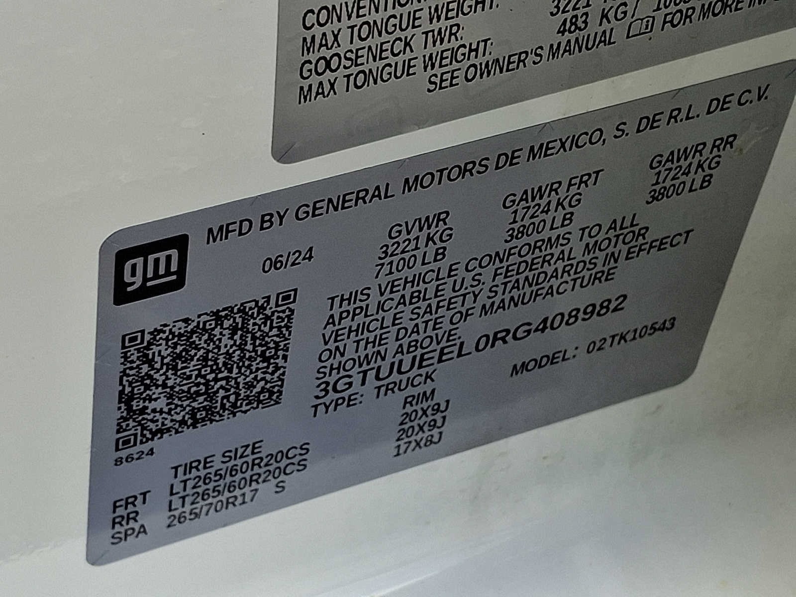 Certified 2024 GMC Sierra 1500 AT4 w/ Technology Package AWD/4WD image 26