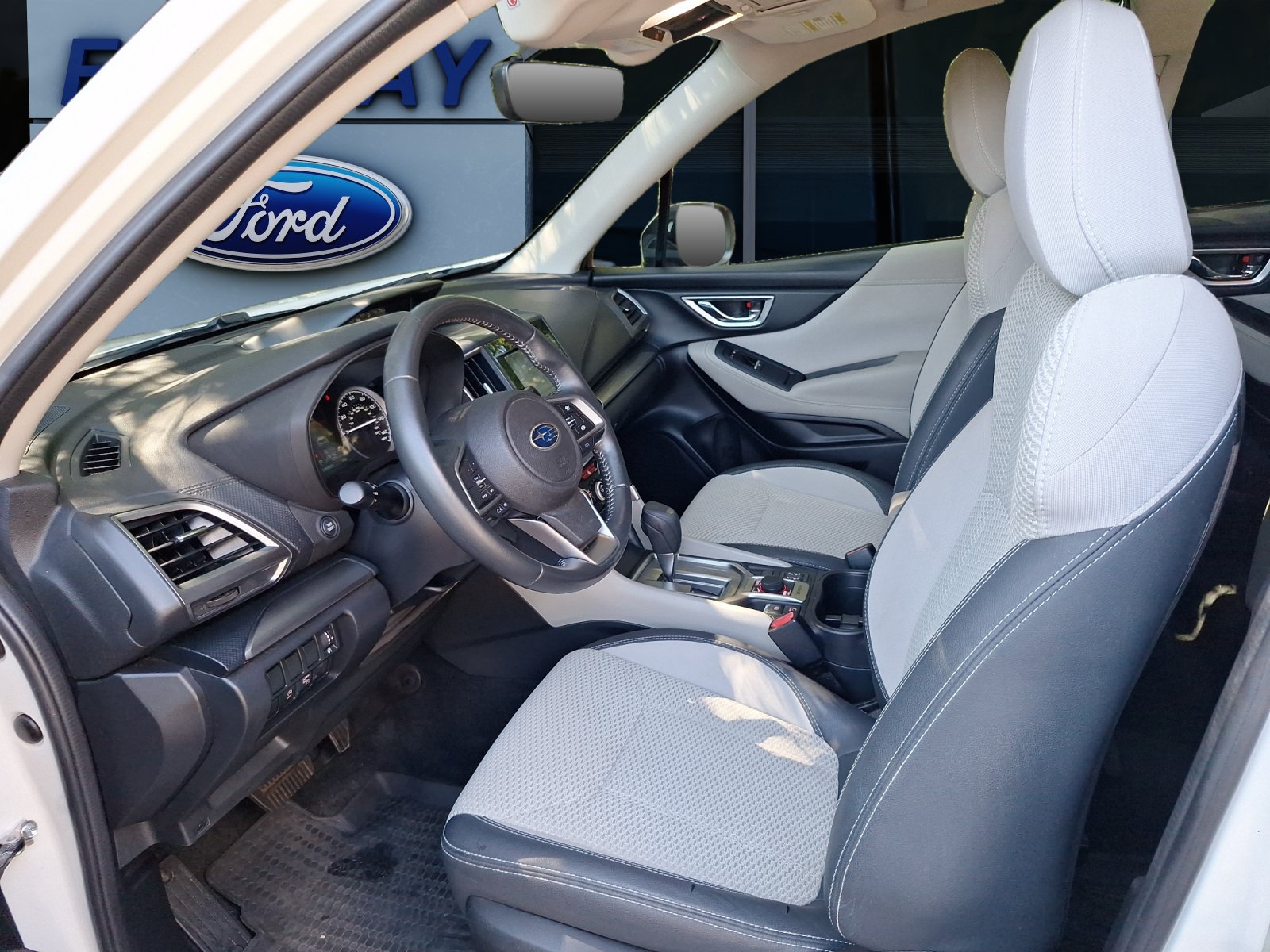 Used 2020 Subaru Forester Premium AWD/4WD image 11