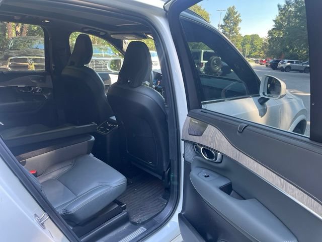 Used 2024 Volvo XC90 T8 Ultimate w/ Lounge Package AWD/4WD image 12