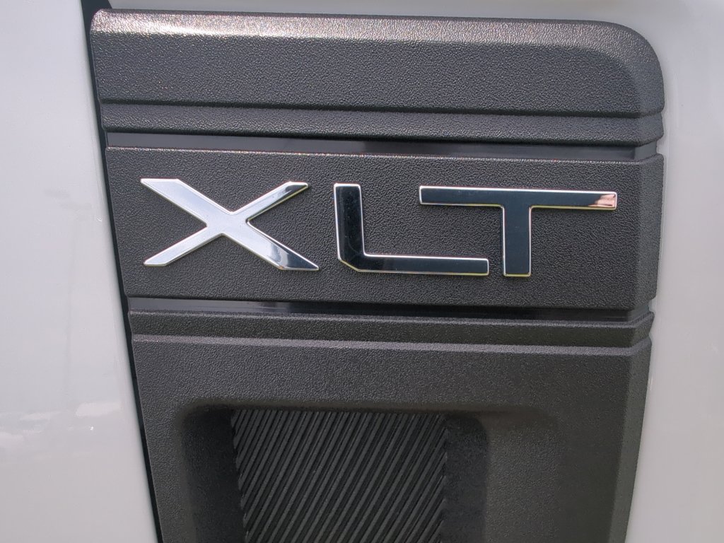 New 2025 Ford Maverick XLT w/ Equipment Group 302A image 9