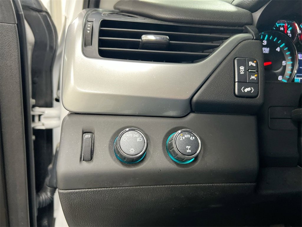 Used 2020 Chevrolet Tahoe LT image 18