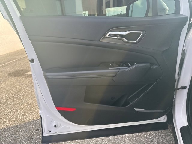 Used 2023 Kia Sportage EX image 11