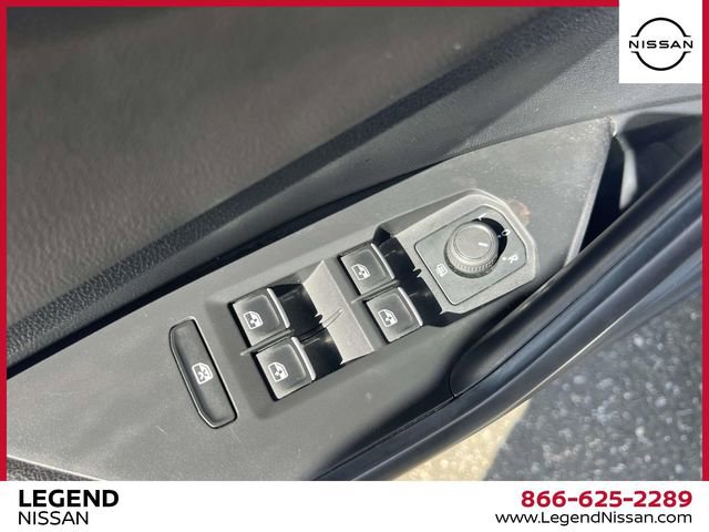 Used 2025 Volkswagen Jetta Sport image 17