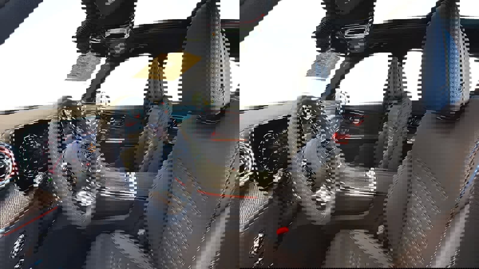 New 2025 Mercedes-Benz GLC 350e 4MATIC image 4