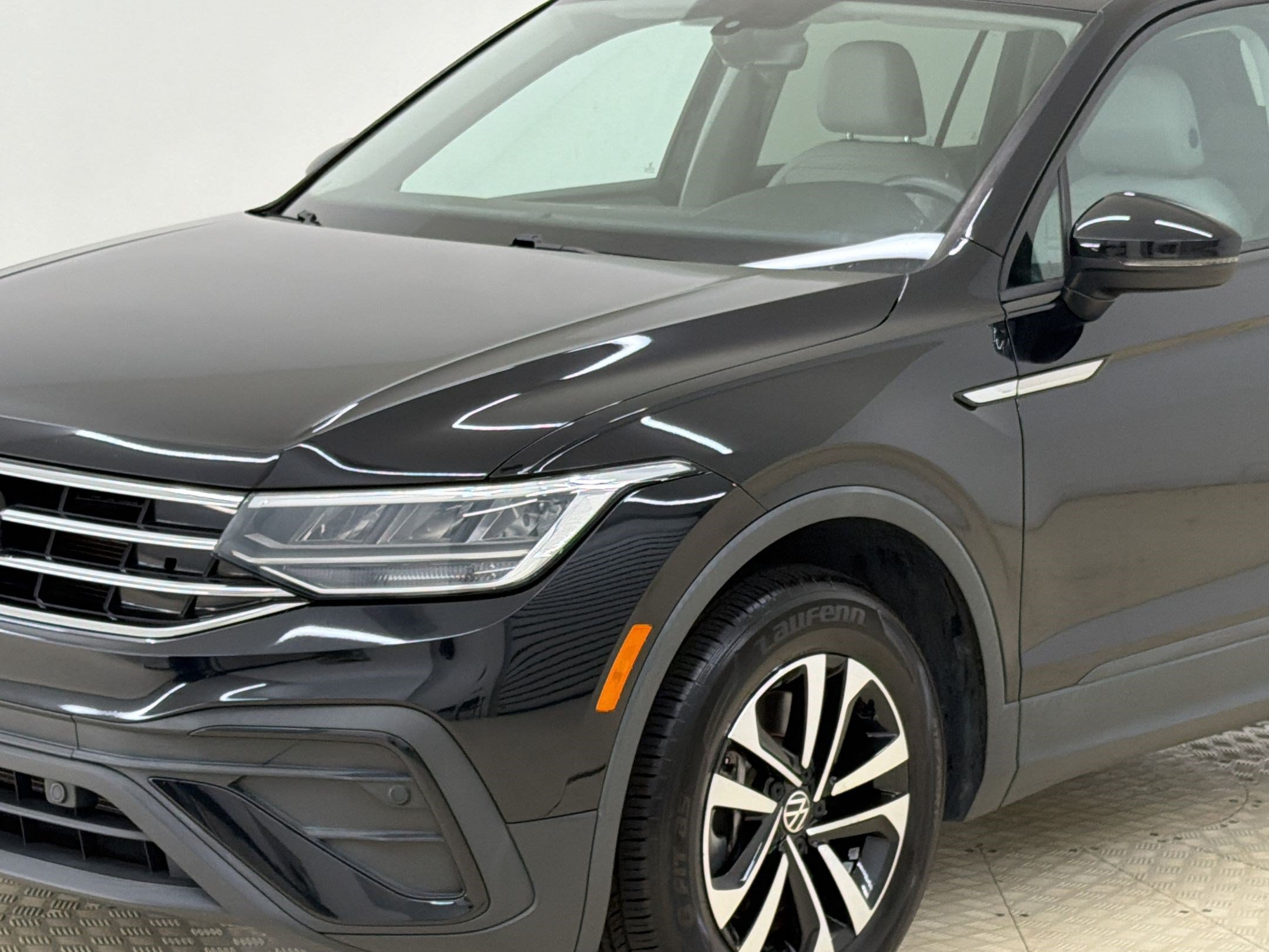 Used 2023 Volkswagen Tiguan S FWD image 23