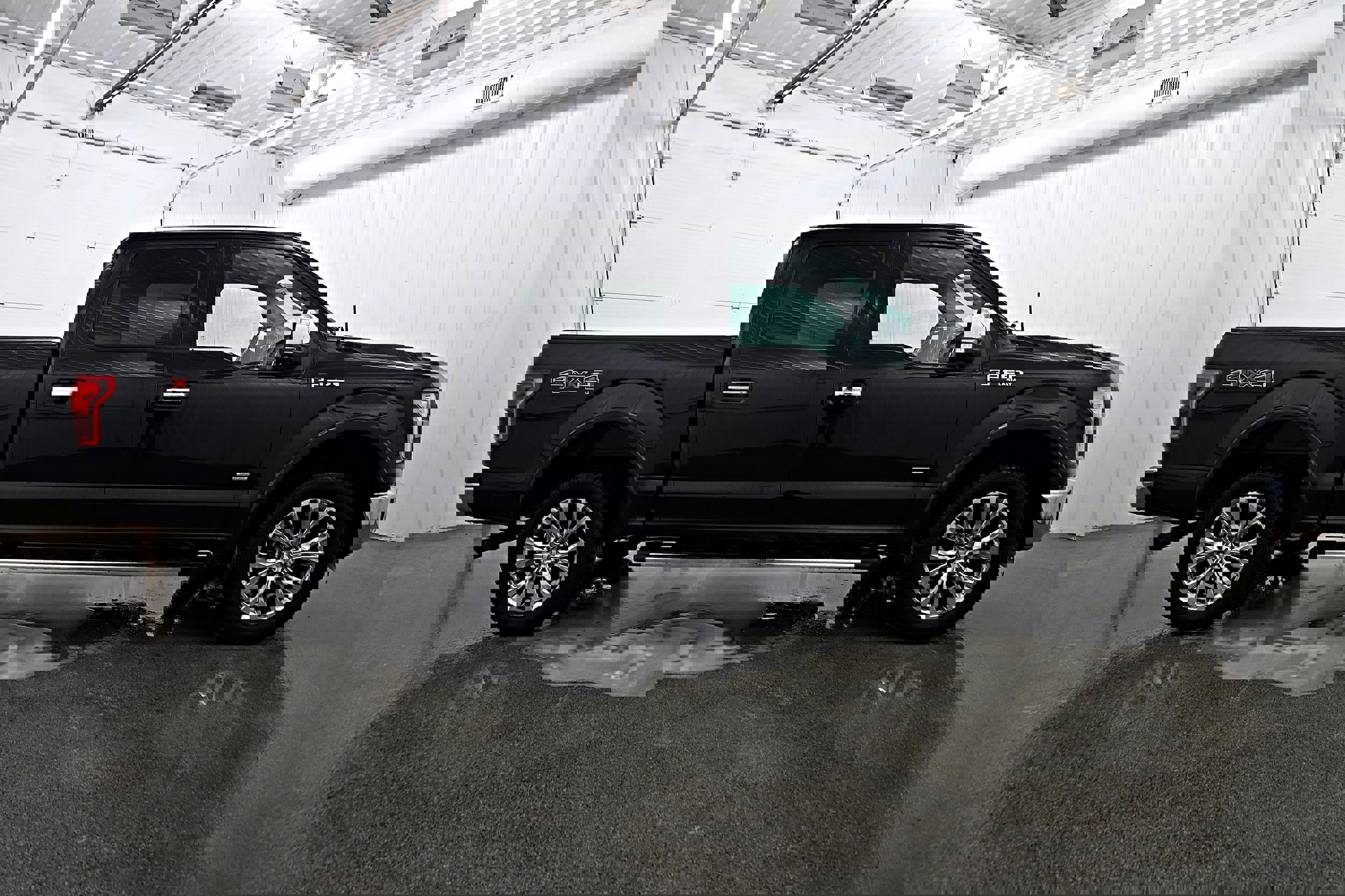 Used 2016 Ford F150 Lariat w/ Equipment Group 502A Luxury image 37