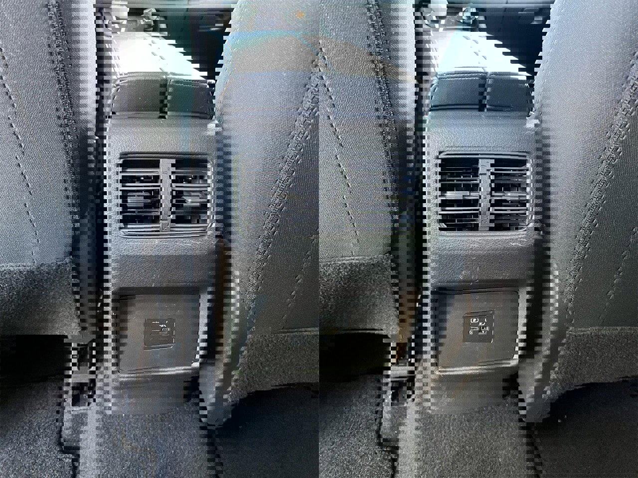 Certified 2023 Nissan Rogue SV image 25