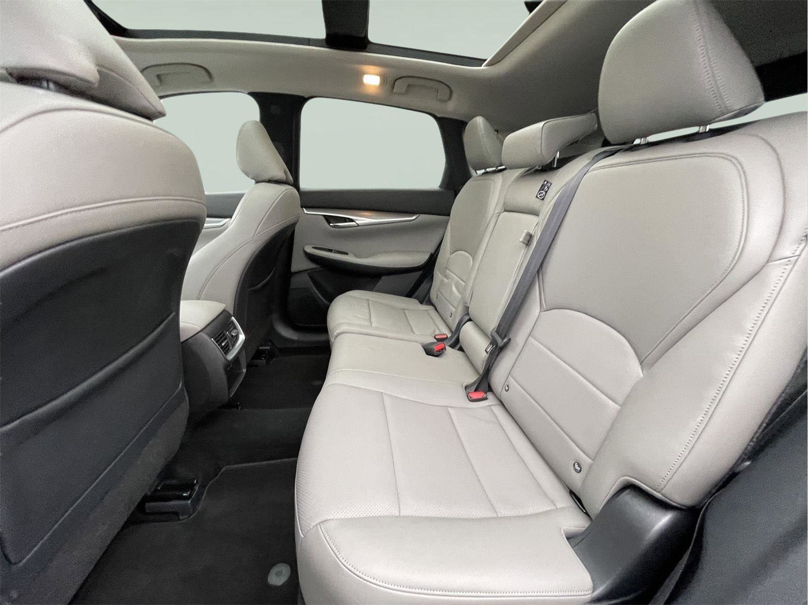Used 2023 INFINITI QX50 Luxe image 16