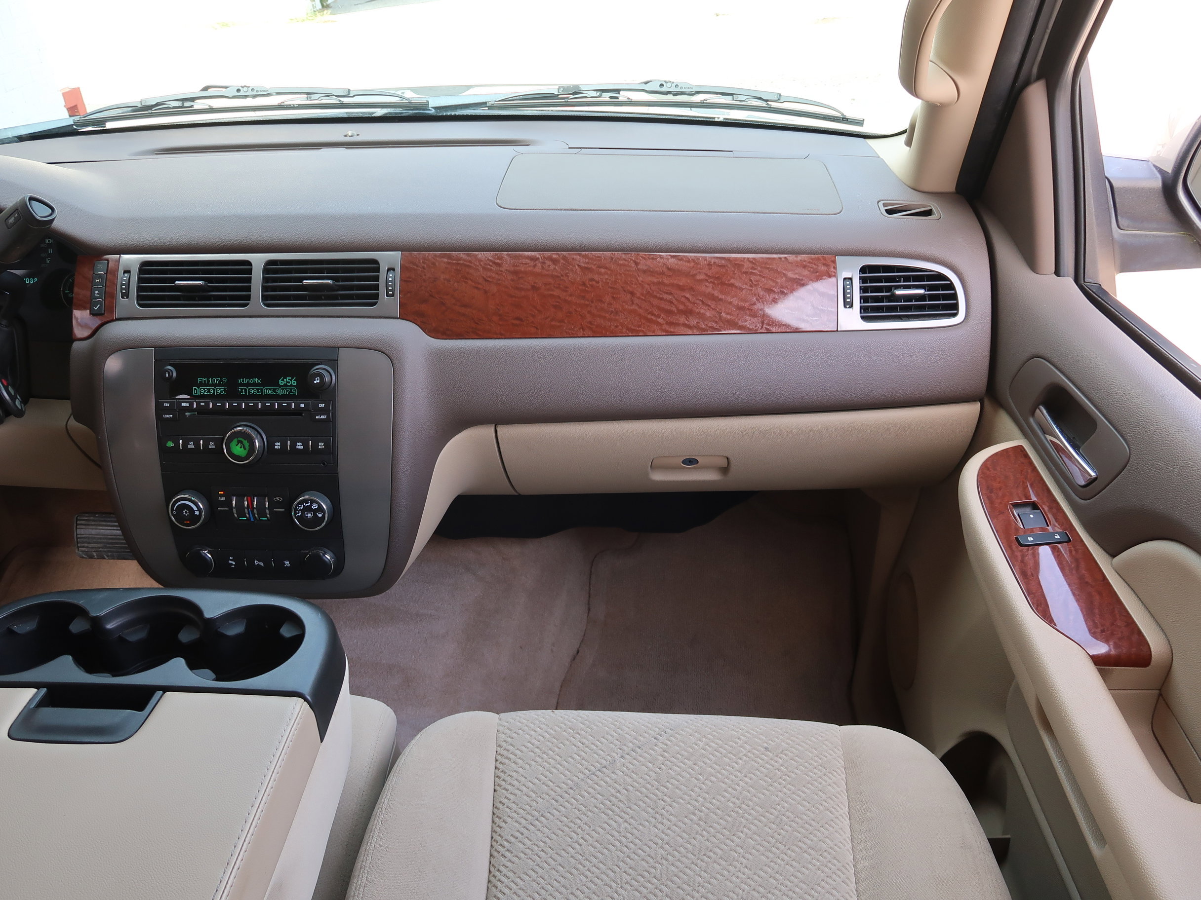 Used 2008 GMC Yukon XL SLE w/ Convenience Package RWD image 15