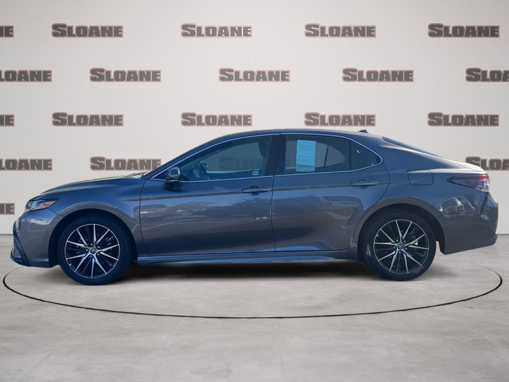 Used 2024 Toyota Camry SE FWD image 2