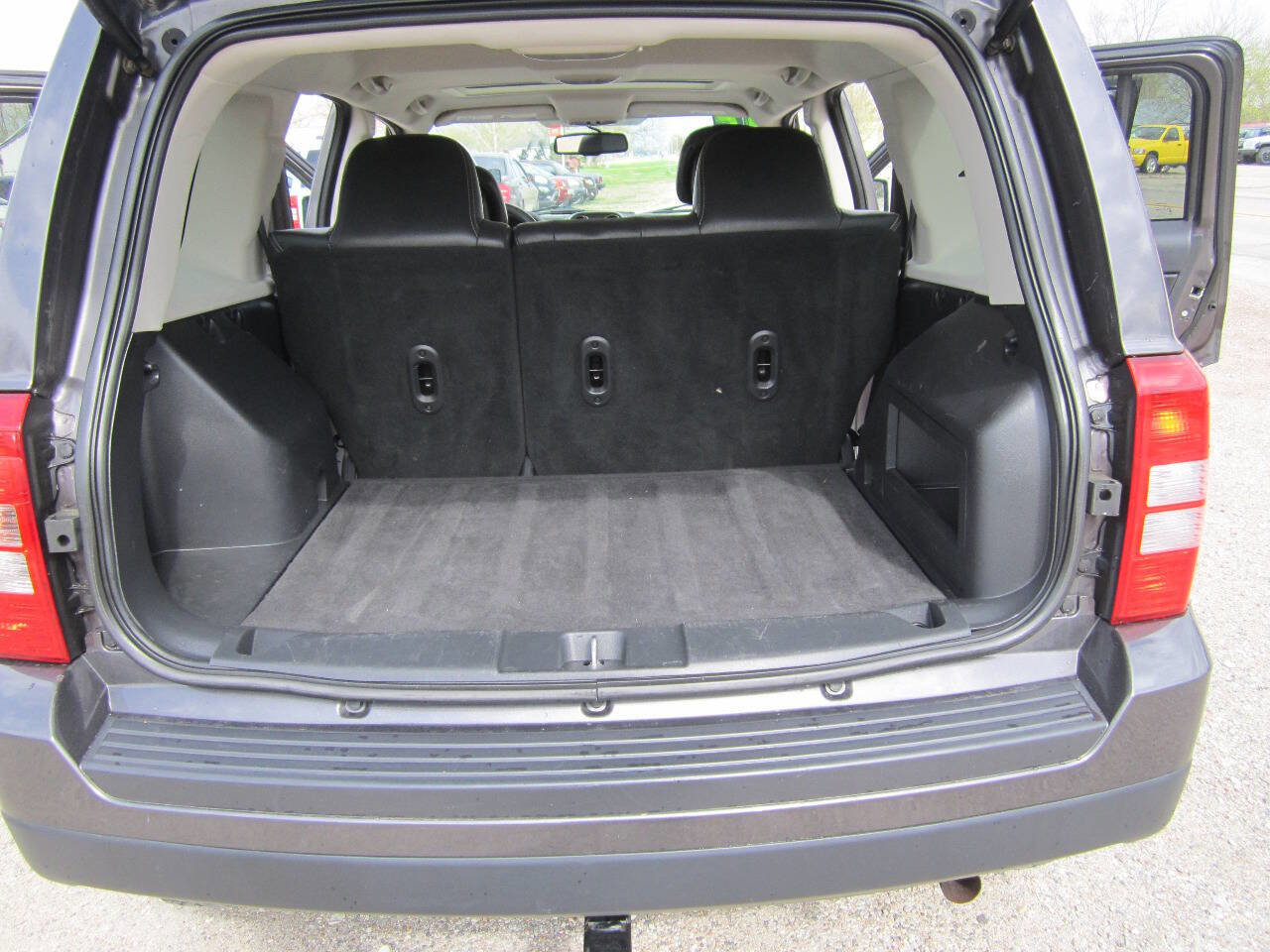 Used 2015 Jeep Patriot High Altitude image 15