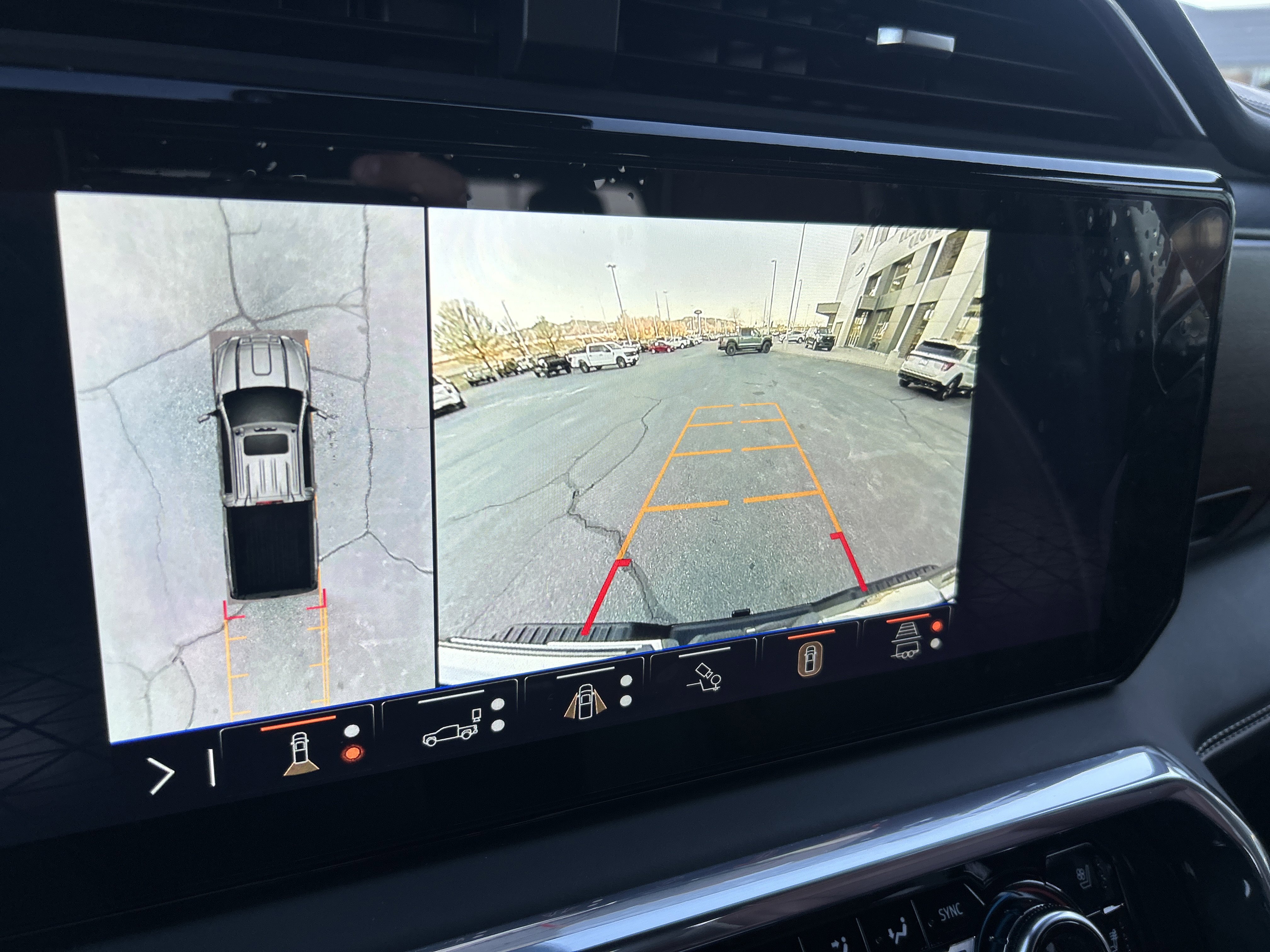 Used 2025 GMC Sierra 2500 Denali Ultimate w/ Max Trailering Package image 22